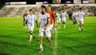 Riggio reconstruye Gimnasia para tratar de salir del infierno