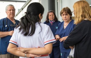 Los médicos del Materno Infantil harán guardias hasta el 22