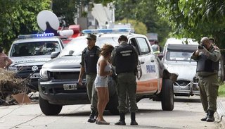 Balearon en la espalda a una nena de tres años