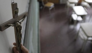 Santa Fe: quitarán todos los símbolos religiosos de escuelas y hospitales públicos de Rosario