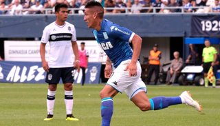 Racing goleó a Gimnasia de La Plata y sigue firme en la punta