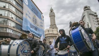 Aseguran que los empleados estatales también tendrán bono de fin de año