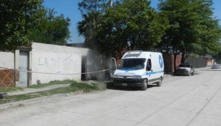 Hallaron sin vida a una joven en una casa abandonada: se trataría de un femicidio
