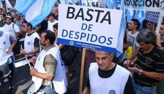 Las empresas deberán notificar al Ministerio de Producción antes de realizar despidos