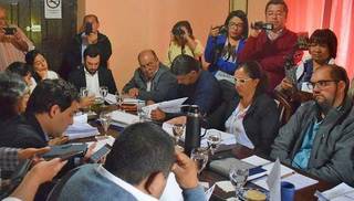 Las claves para entender el conflicto entre los concejales y la destituida defensora del pueblo