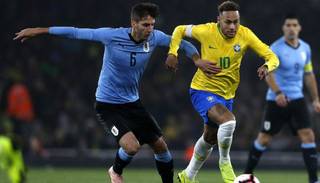 Ajustada victoria de Brasil sobre Uruguay