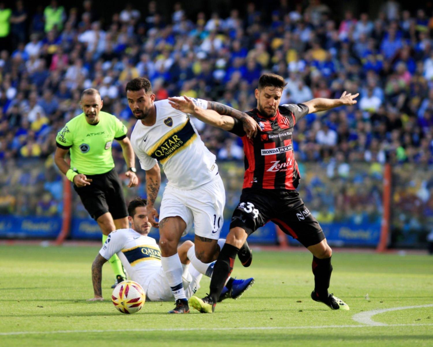 Boca, con suplentes, se impuso ayer a Patronato
