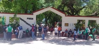 Manifestación pacífica pero firme de ATE y UPCN por mejora salarial