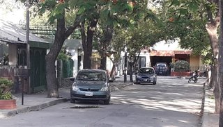 Encuentran el cadáver de una mujer en medio de un charco de sangre