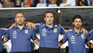 Scaloni cotizó mejor que el dólar