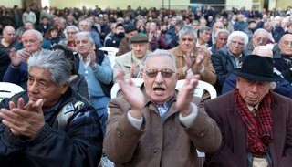 El titular de Anses confirmó que "no hay previsto" un bono para jubilados