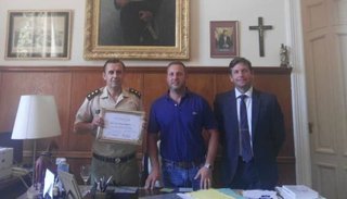 Reconocimiento al metanense que dirige a los Granaderos