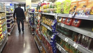 Cayó fuerte el consumo en supermercados, mayoristas y shoppings
