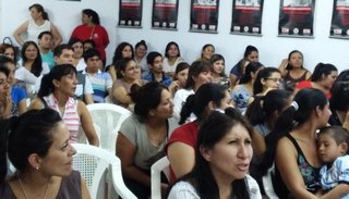 Por primera vez, sordos dan clases enseñando su lengua