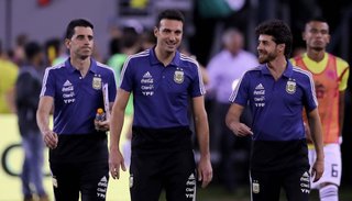 Oficializaron a Scaloni