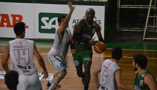 El verdolaga ganó casi sin transpirar en el Vitale