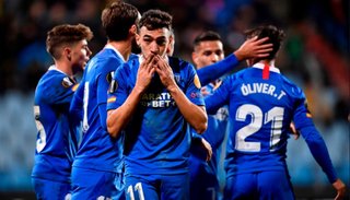 Sevilla del Mudo Vázquez goleó y pasó de ronda