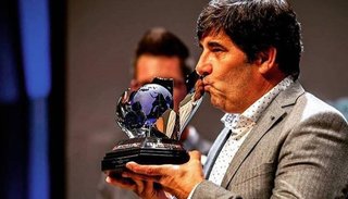 Juan Carlos Alonso recibió su premio de campeón