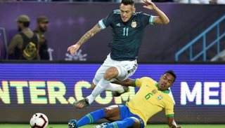 Ocampos no jugará ante Uruguay por lesión