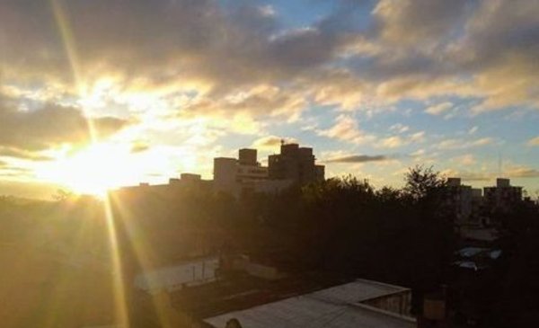 Martes infernal: viento norte y una máxima de 37 grados en Jujuy - El Tribuno.com.ar