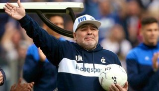 Maradona: "Renuncio a Gimnasia con todo el dolor del alma"