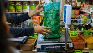 Muchos le dicen adiós a la antigua costumbre de coquear: el cuarto ronda los $1.000