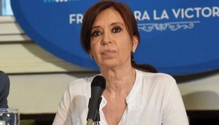 Cristina pidió que revoquen su pedido de prisión preventiva antes del 10 de diciembre