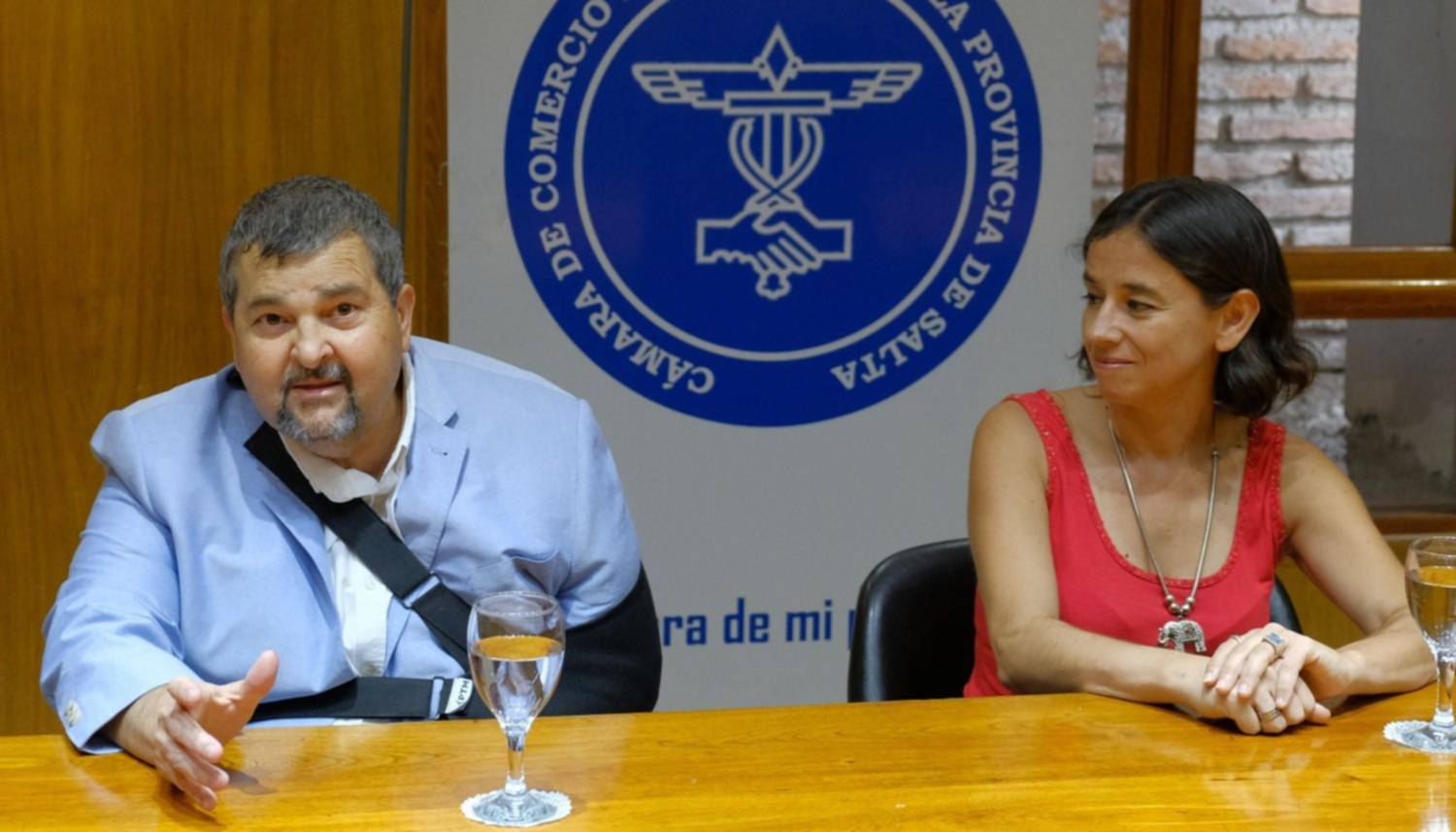 Apuestan a la venta con  tarjetas en el Black Friday