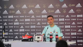 Scaloni: “Messi está bien y, si sigue así, va a jugar”