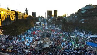 El Gobierno espera a "más de 100 mil personas" el miércoles en Plaza de Mayo