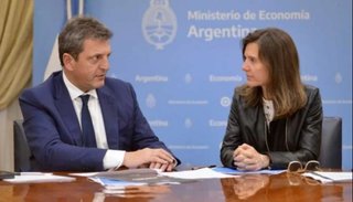 Jubilados tendrán un aumento de 15,6% y habrá un bono de $10.000 para los haberes mínimos