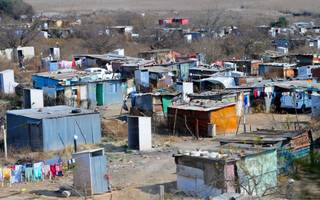 La pobreza subió al 42,9% en octubre, según la Universidad Di Tella