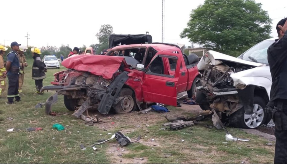 Tragedia en Rodeito: murieron una mujer embarazada y un niño en un choque frontal- Tragedia en Rodeito: murieron una mujer embarazada y un niño en un choque frontal