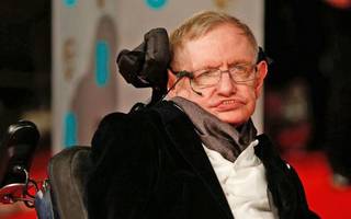 Las terribles predicciones de Stephen Hawking para 2024: "Llega el fin del mundo"