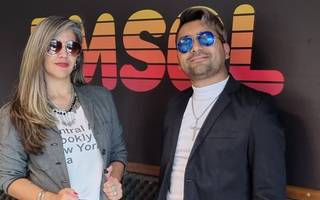 La idea de entretener desde el aire y en las redes sociales