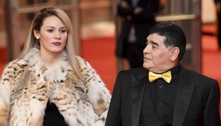 Escracharon a Rocío Oliva por su look en el sorteo del Mundial