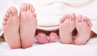 Colecho sí o colecho no: ¿qué tan bueno es dormir con los niños?