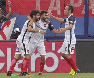 San Lorenzo ganó y sigue bien arriba