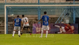 Fue una noche negra para Gimnasia y Tiro