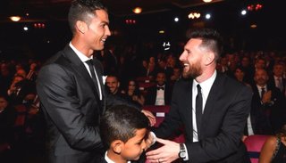 Ronaldo: “Espero que la batalla con Messi continúe”