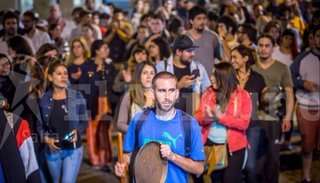 El país, entre el pasado temido y un presente sombrío