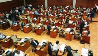 Diputados del PJ denunciaron aumento desmedido en seguro de vida
