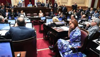 CFK apuntó al Gobierno y a Bonadío, y defendió sus fueros