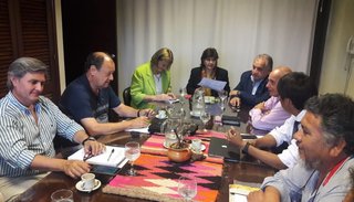 Cuarto intermedio en la negociación salarial docente
