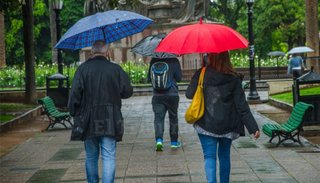 El tiempo mejoraría de a poco a partir de mañana