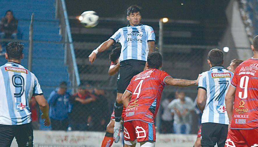 Gimnasia se despidió  con una gran sonrisa