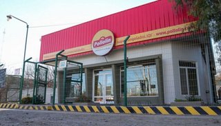 Neuquén: un pollo lo atacó y deberán indemnizarlo con más de $200 mil