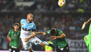 Racing le ganó a San Martín (SJ) y cerró el año bien arriba