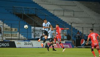 "Necesitamos sumar y mucho", dijo el DT