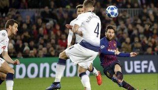 Tottenham igualó con Barça e Inter, afuera